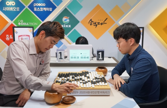 170집짜리 패싸움...12월의 주말은 뜨거웠다